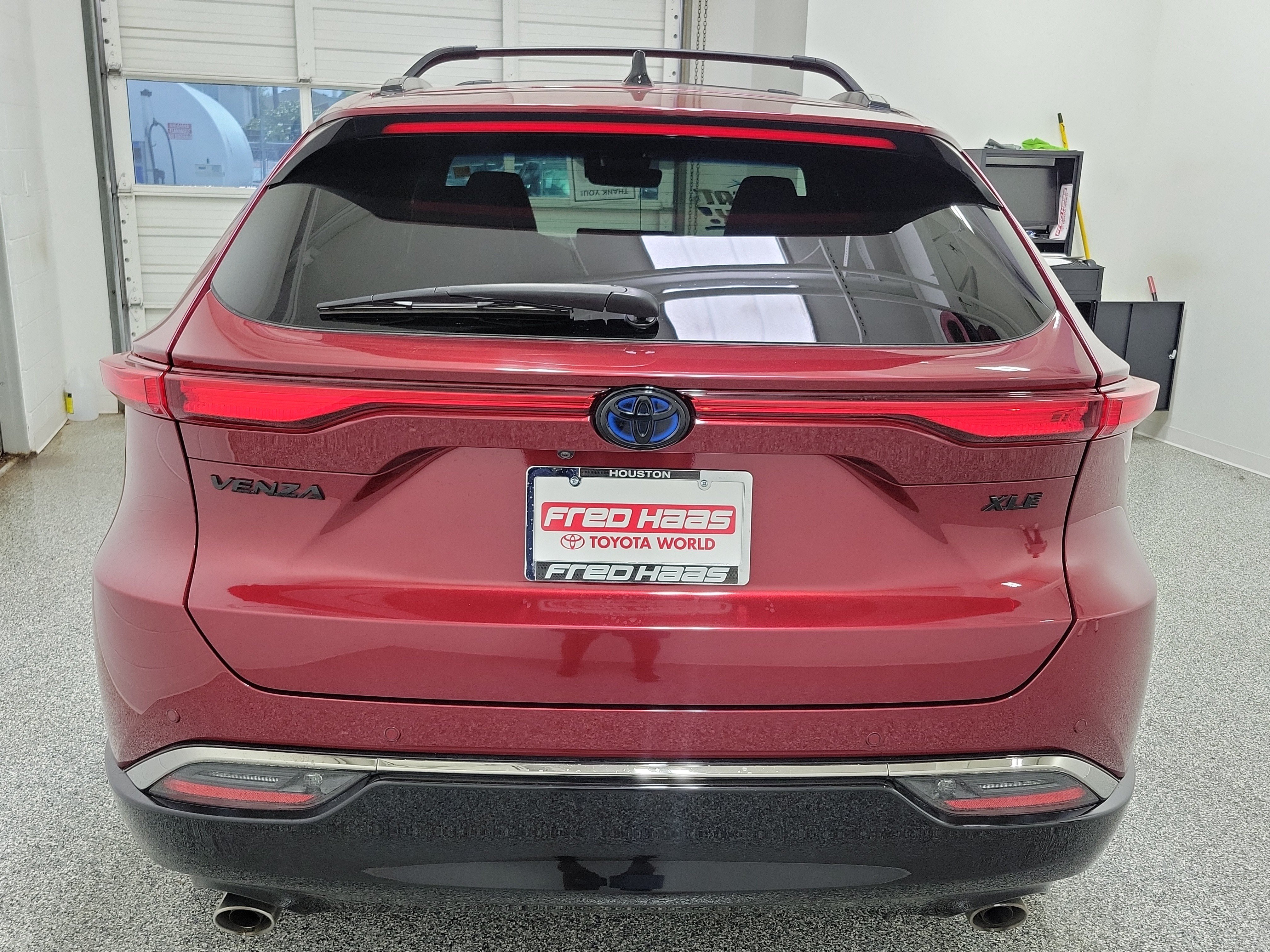 Certified 2024 Toyota Venza Nightshade AWD/4WD image 4