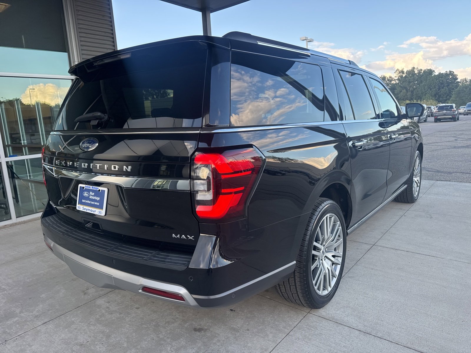 Certified 2022 Ford Expedition Max Limited image 8