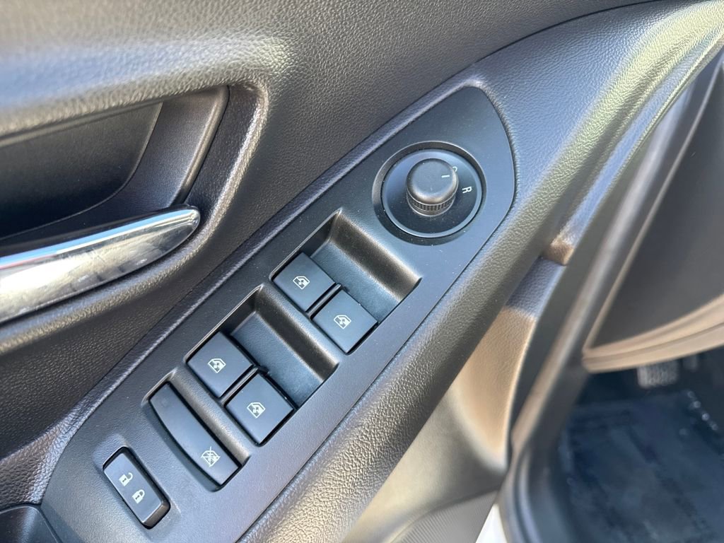 Used 2018 Chevrolet Trax LT w/ LT Convenience Package image 11