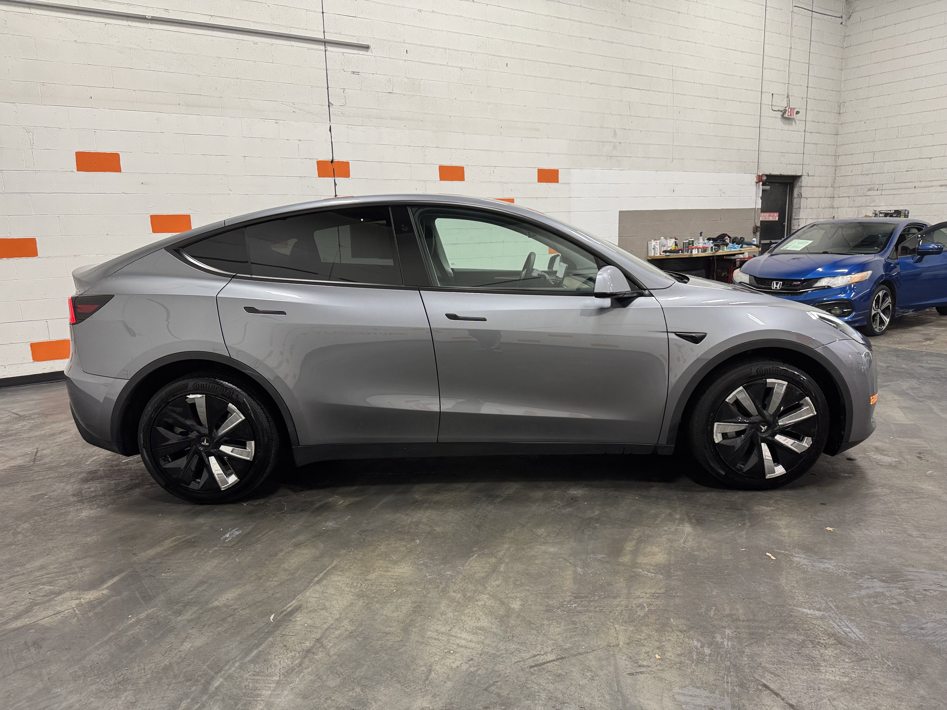 Used 2024 Tesla Model Y Long Range AWD/4WD image 20