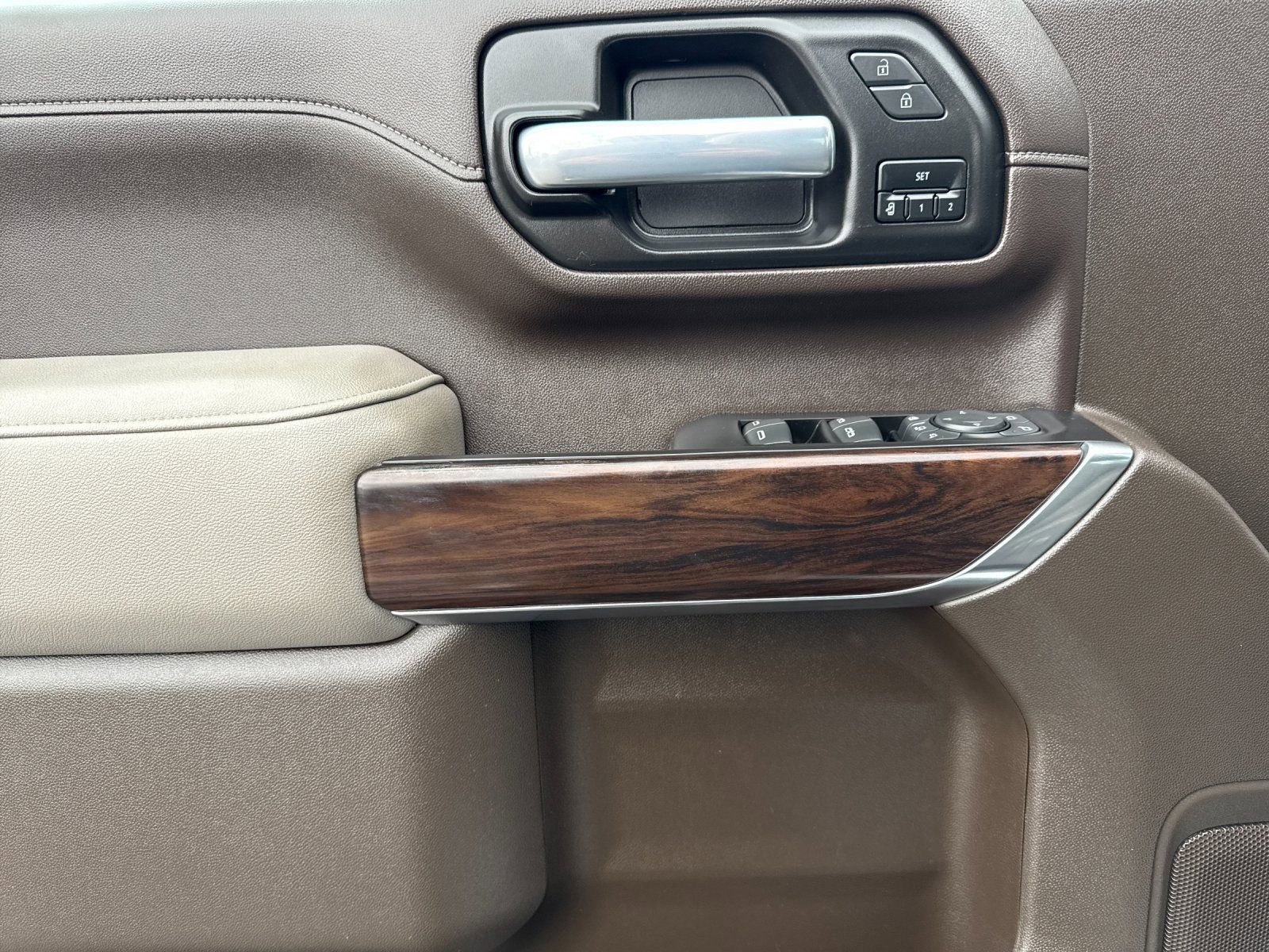 Used 2021 GMC Sierra 3500 SLT w/ Driver Alert Package I image 11