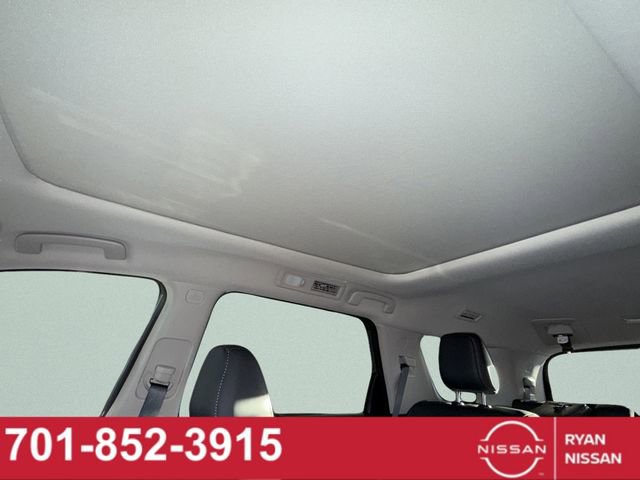 New 2026 Nissan Pathfinder Platinum image 40