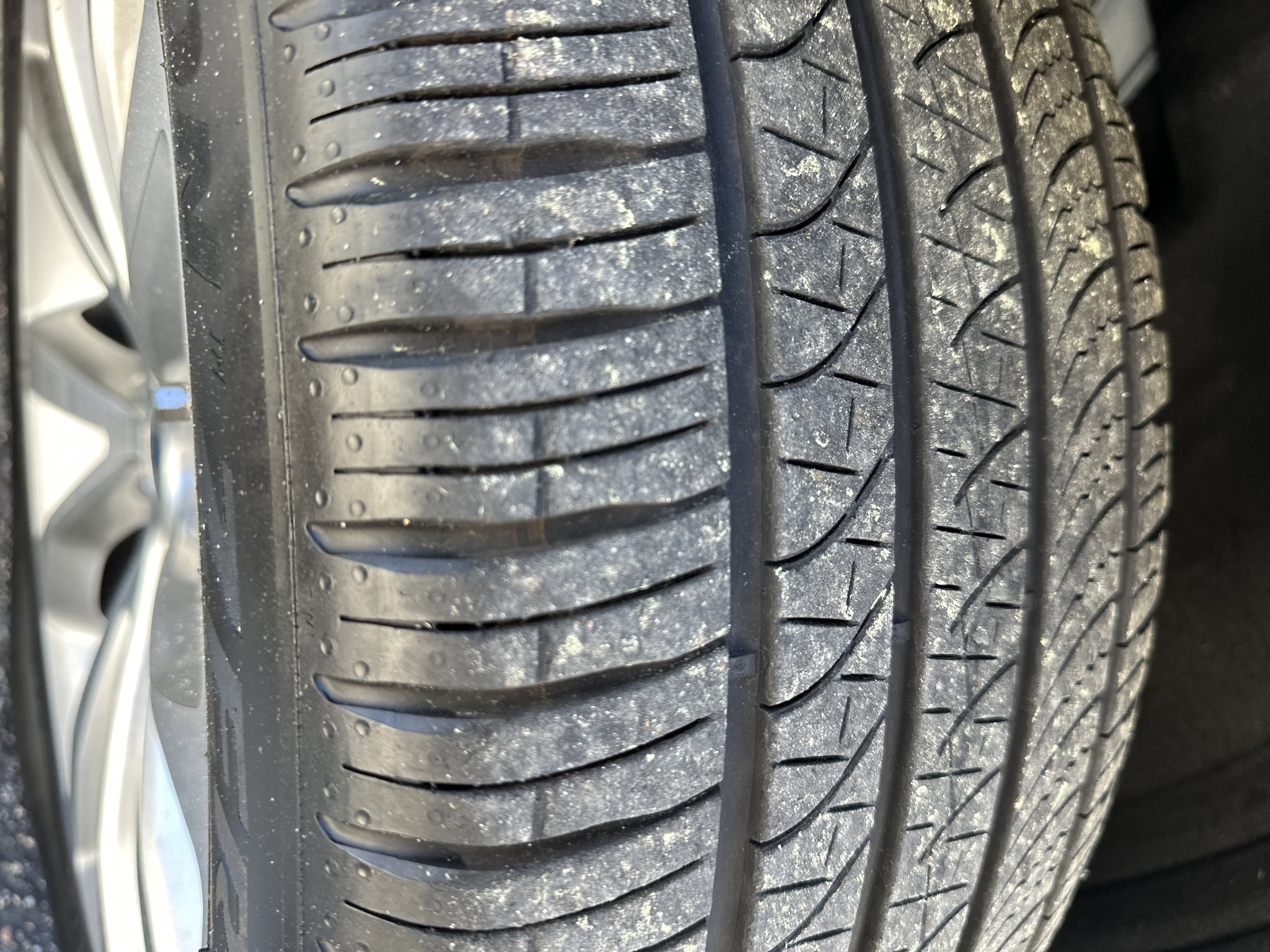 Used 2021 Ford Explorer Platinum w/ Equipment Group 601A image 7