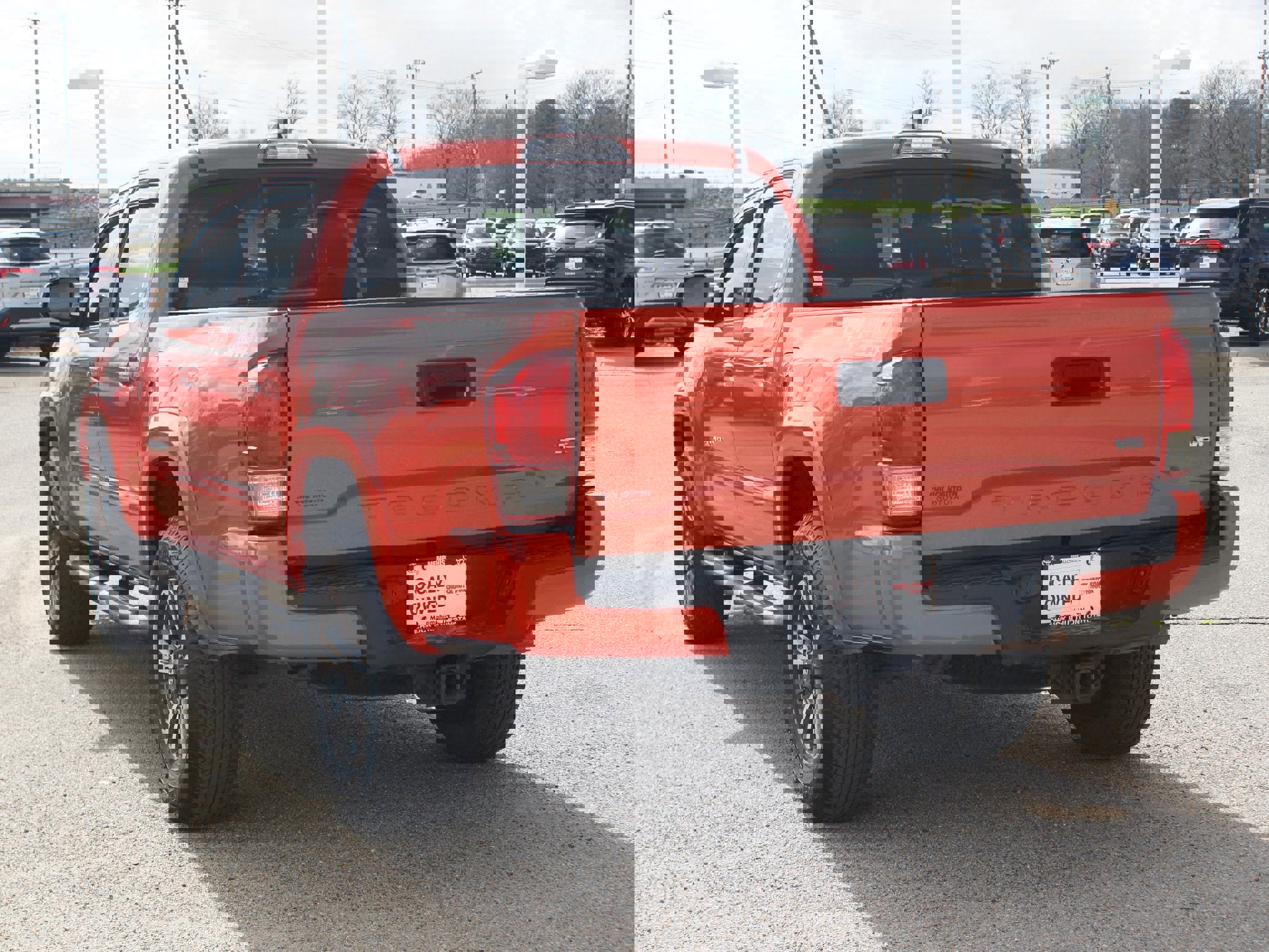 Used 2016 Toyota Tacoma TRD Sport w/ Towing Package image 15