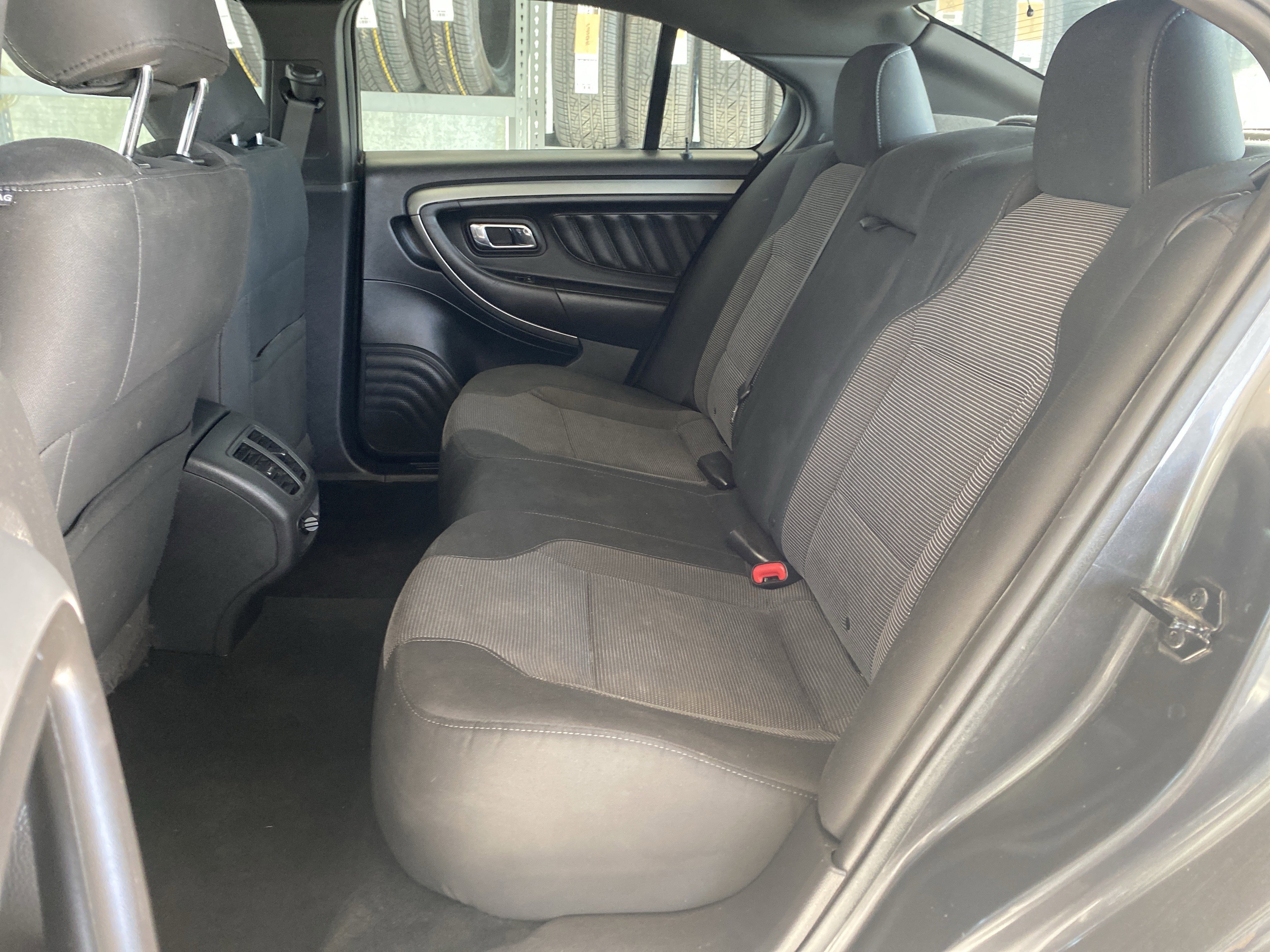 Used 2018 Ford Taurus SEL image 19