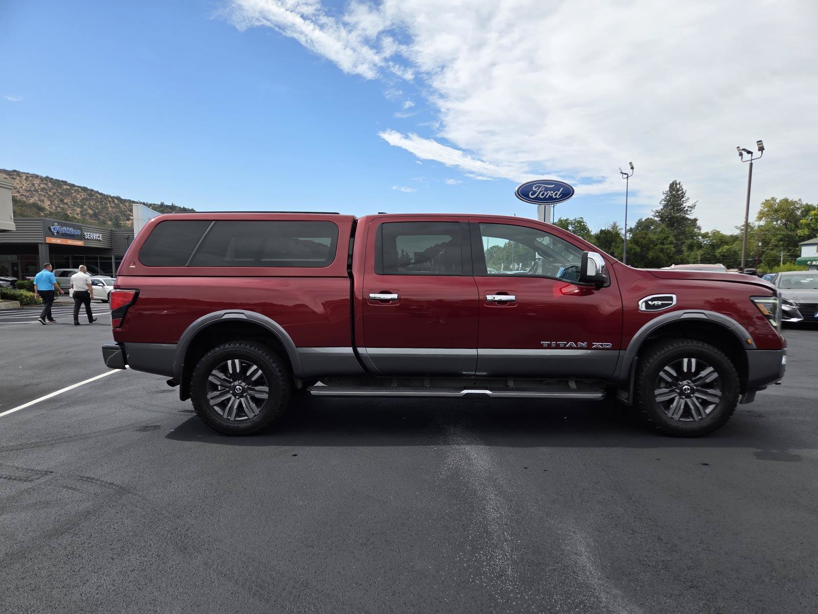 Used 2022 Nissan Titan Platinum Reserve w/ Moonroof Package AWD/4WD image 4