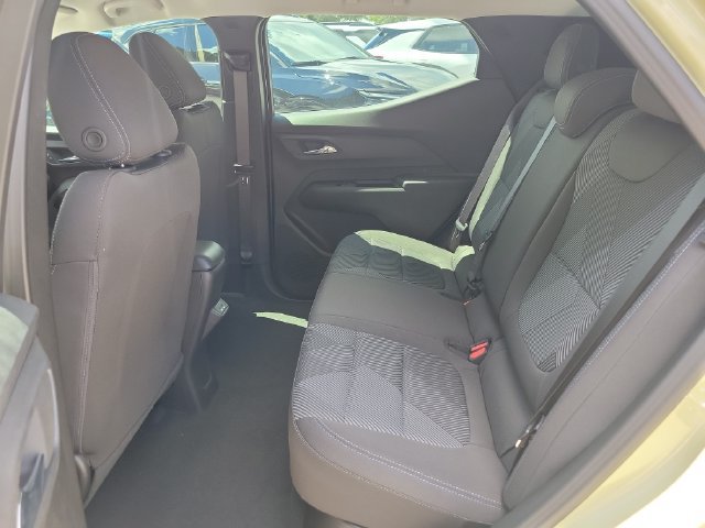 New 2027 Chevrolet Bolt LT w/ Comfort Package FWD image 6