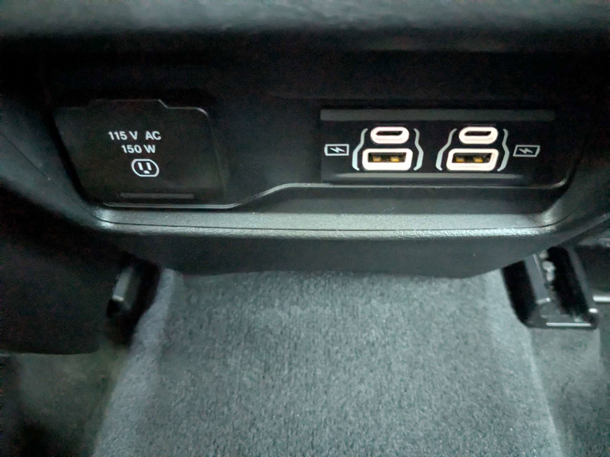 Used 2025 Jeep Grand Cherokee Altitude AWD/4WD image 20