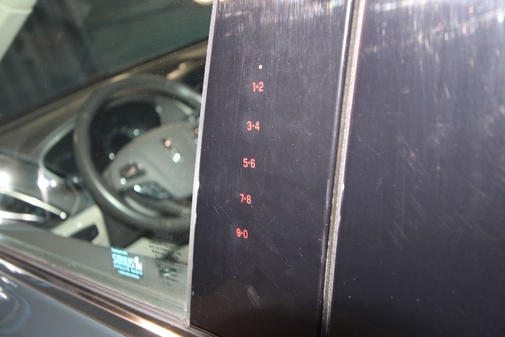 Used 2016 Lincoln MKX Reserve w/ Driver Assistance Package image 42