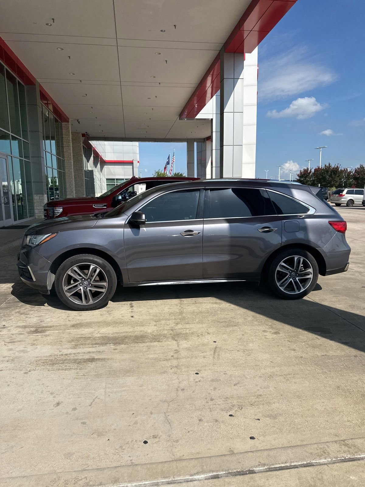 Used 2017 Acura MDX FWD w/ Advance Package image 3