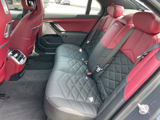 Used 2026 BMW 740i xDrive w/ Premium Package AWD/4WD image 8