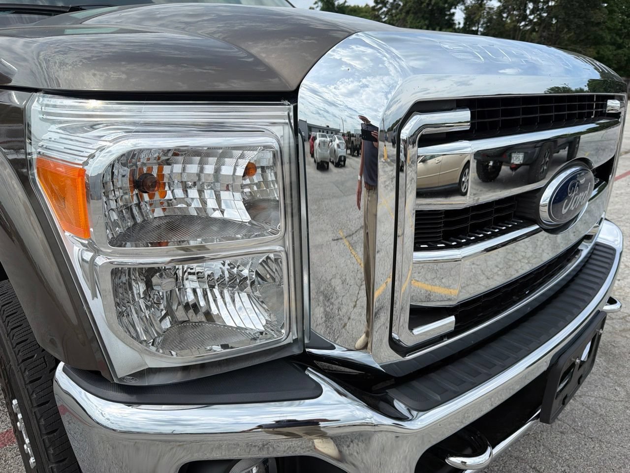 Used 2016 Ford F250 XLT w/ XLT Premium Package AWD/4WD image 12