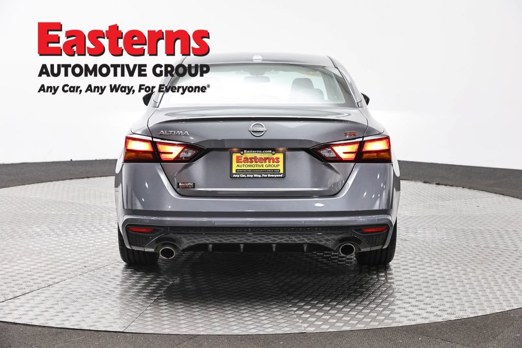 Used 2023 Nissan Altima 2.5 SR FWD image 6