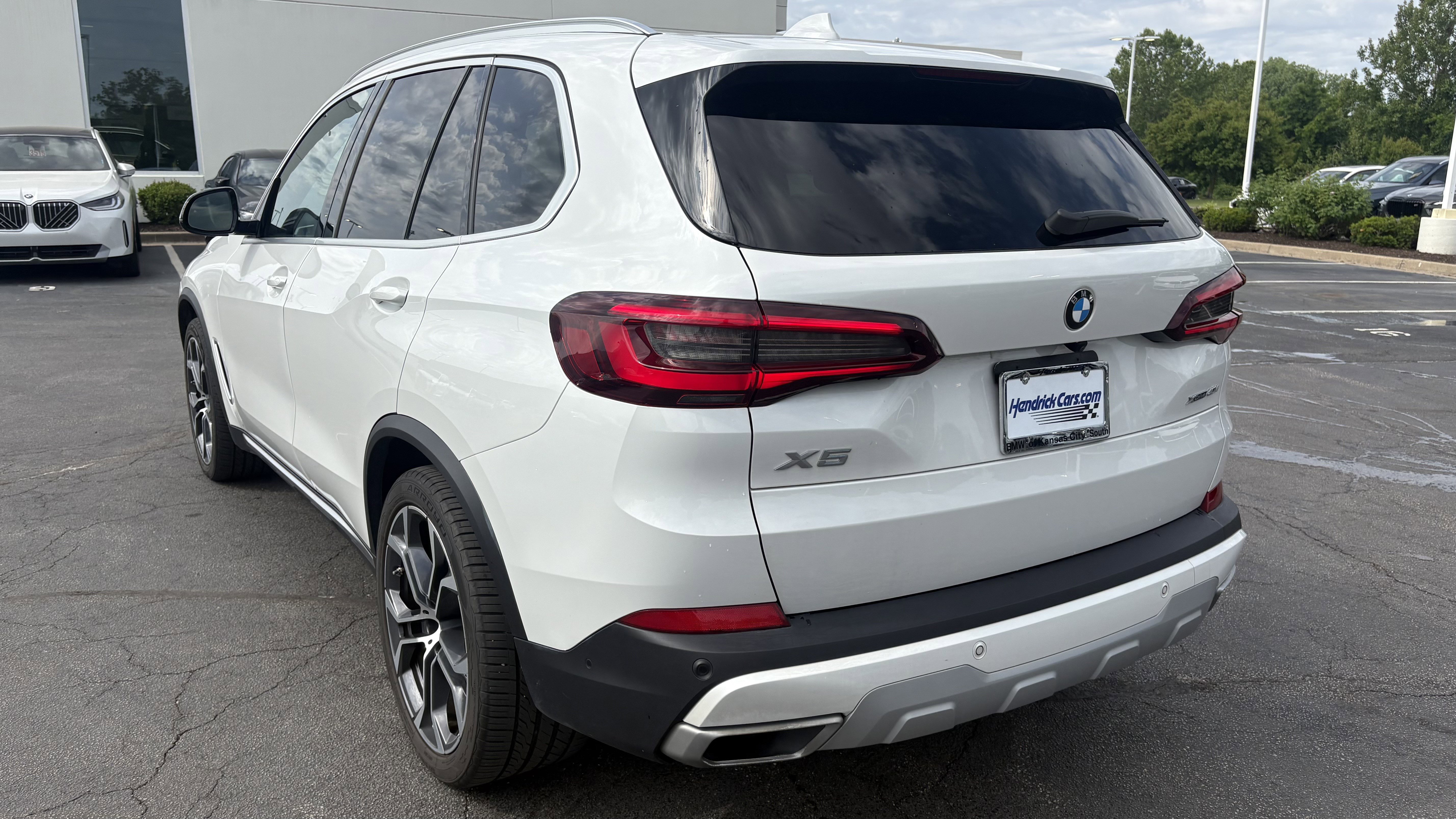 Certified 2022 BMW X5 xDrive40i AWD/4WD image 8