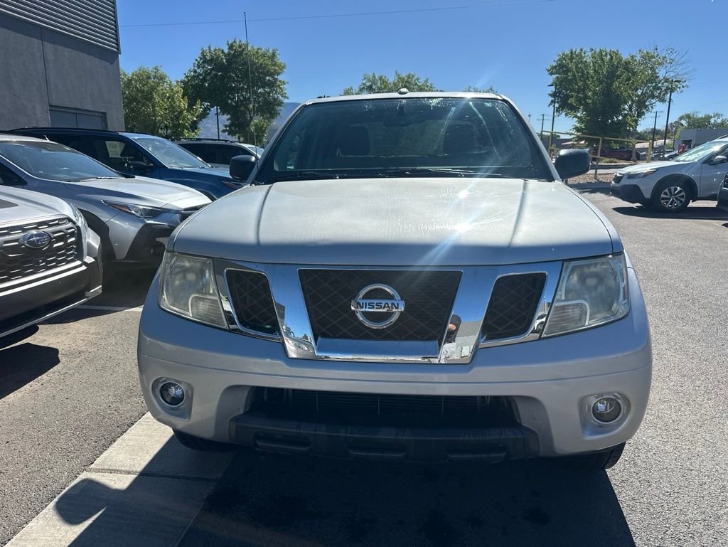 Used 2013 Nissan Frontier SV w/ SV Value Truck Pkg AWD/4WD image 2