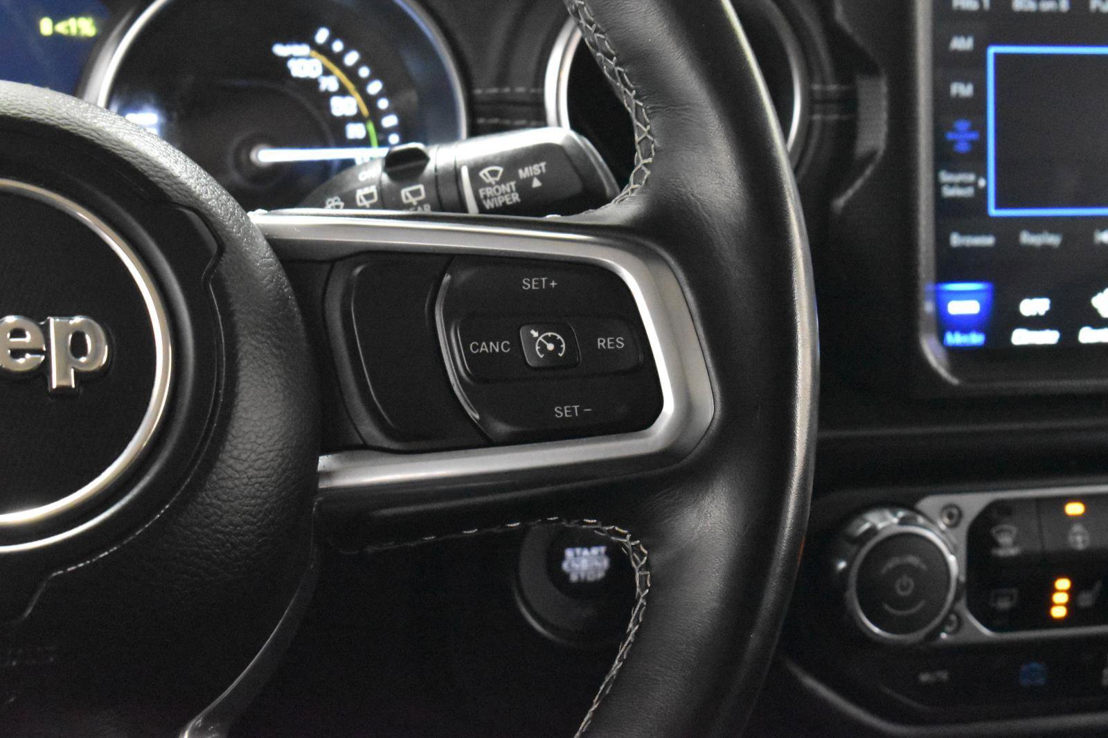 Used 2022 Jeep Wrangler Unlimited Sahara w/ Cold Weather Group image 9