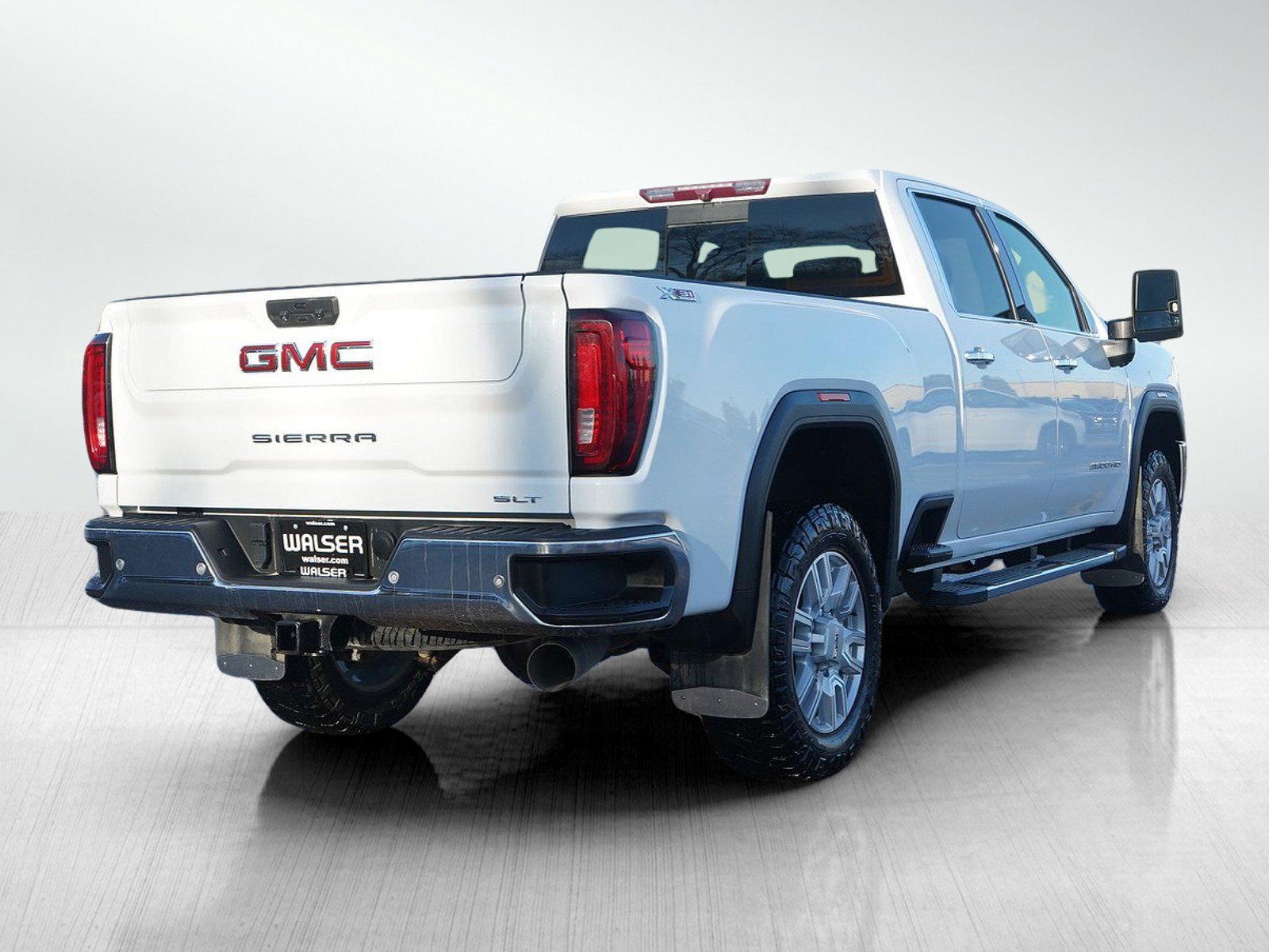 Used 2021 GMC Sierra 3500 SLT w/ SLT Premium Package image 6