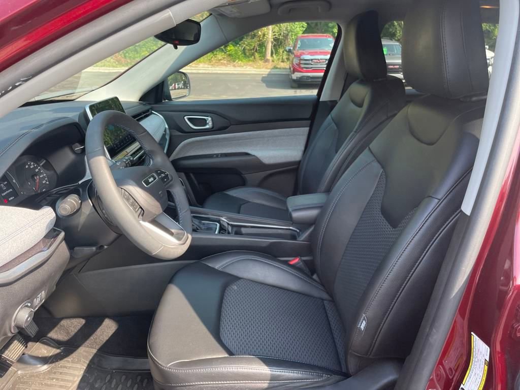 Used 2022 Jeep Compass Latitude image 12