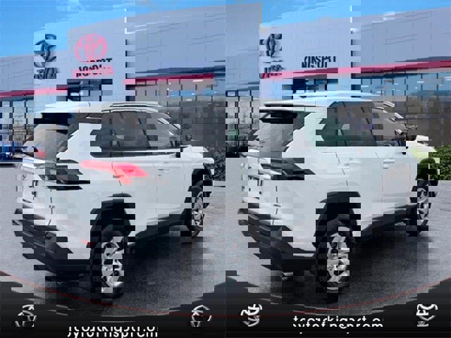 Used 2025 Toyota RAV4 LE image 5