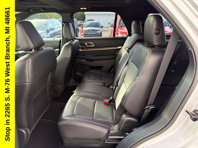 Used 2019 Ford Explorer Limited w/ Class III Trailer Tow Package AWD/4WD image 21