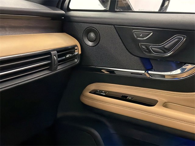 Used 2022 Lincoln Corsair Grand Touring w/ Elements Technology Bundle image 34