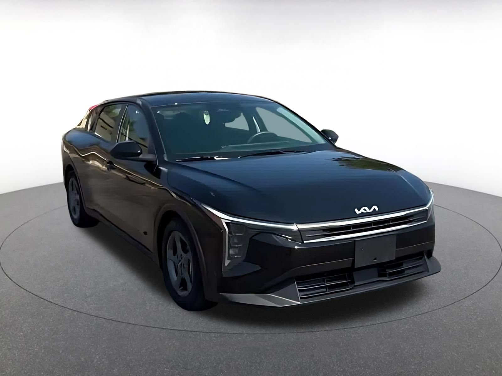 Used 2026 Kia K4 FWD image 3