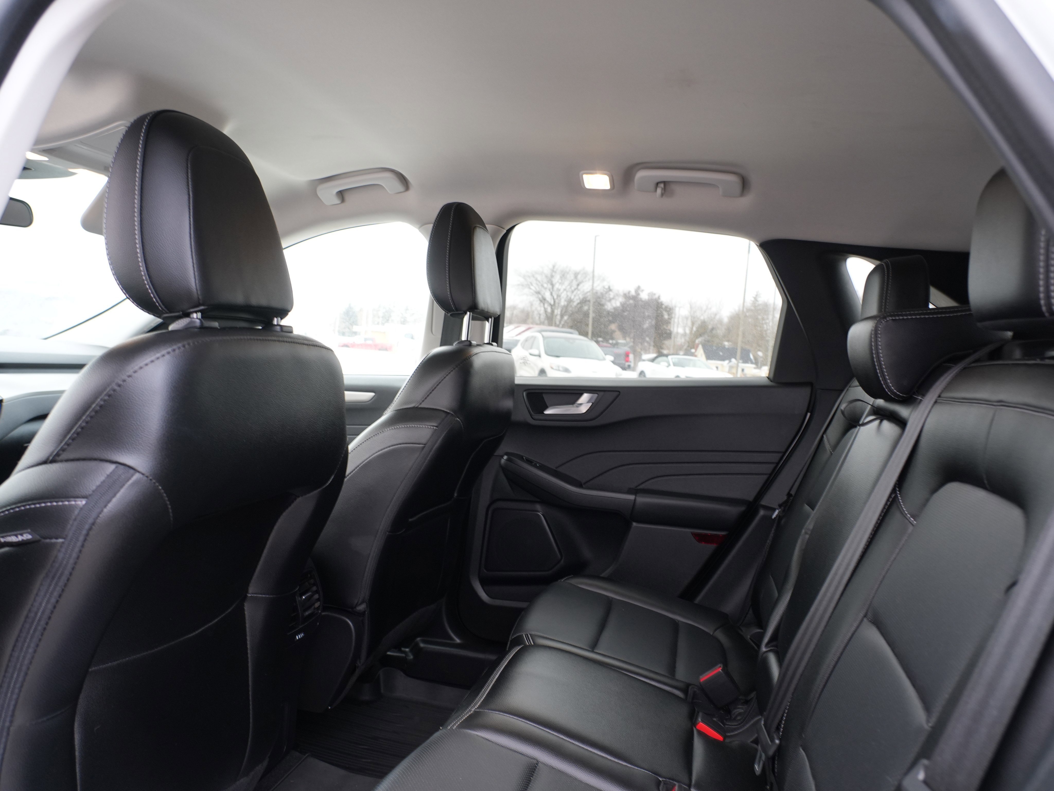 Used 2022 Ford Escape SEL image 18