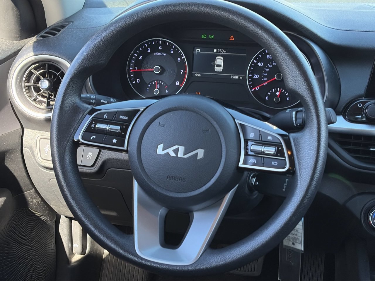Certified 2024 Kia Forte LXS FWD image 13