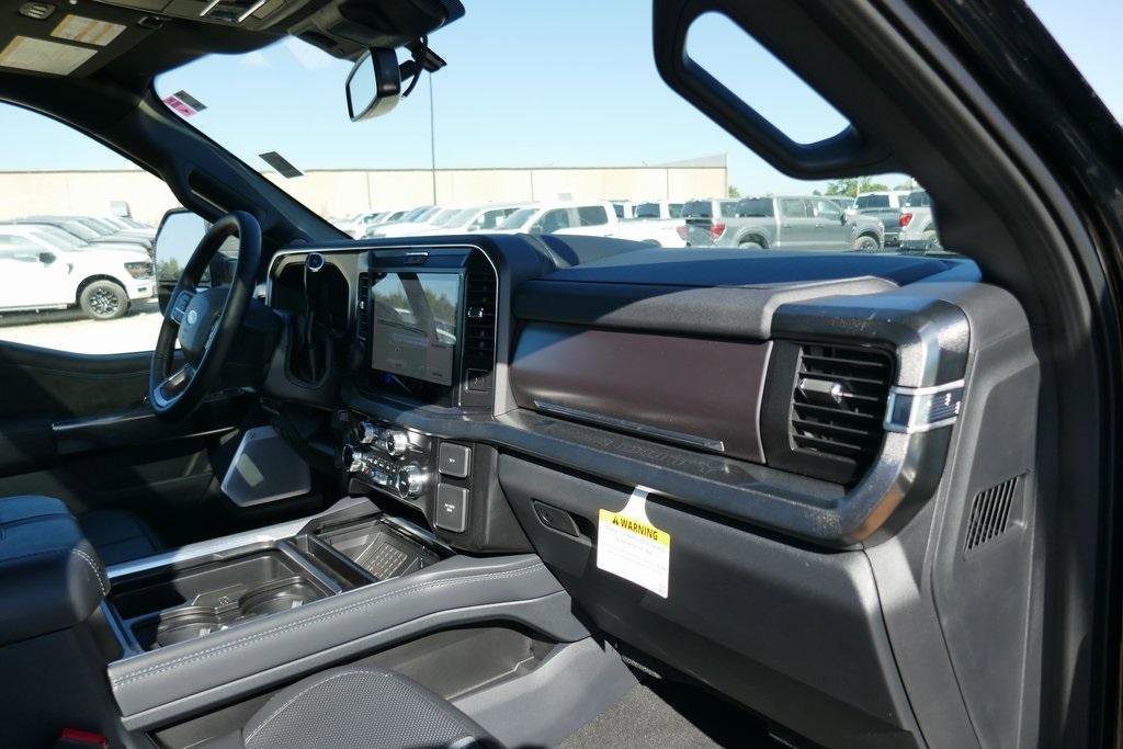 New 2026 Ford F350 Platinum w/ FX4 Off-Road Package image 10