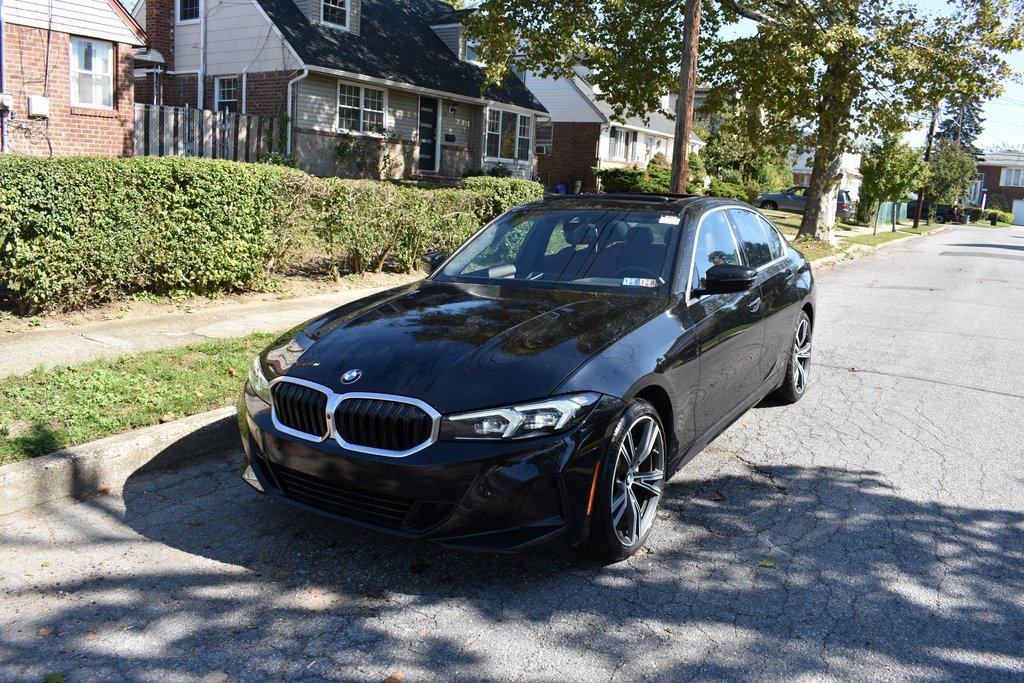 Used 2024 BMW 330i xDrive Sedan w/ Premium Package image 2