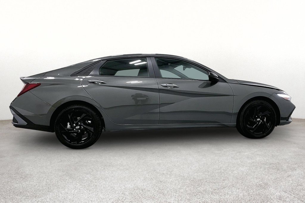 New 2026 Hyundai Elantra SEL Sport FWD image 7