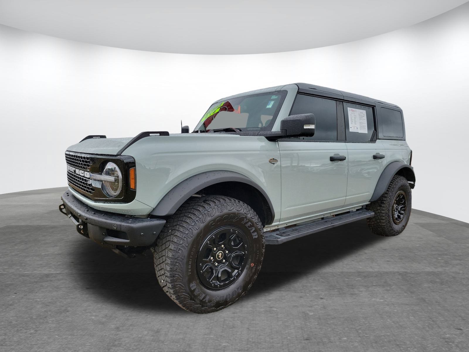 Used 2024 Ford Bronco Wildtrak image 3