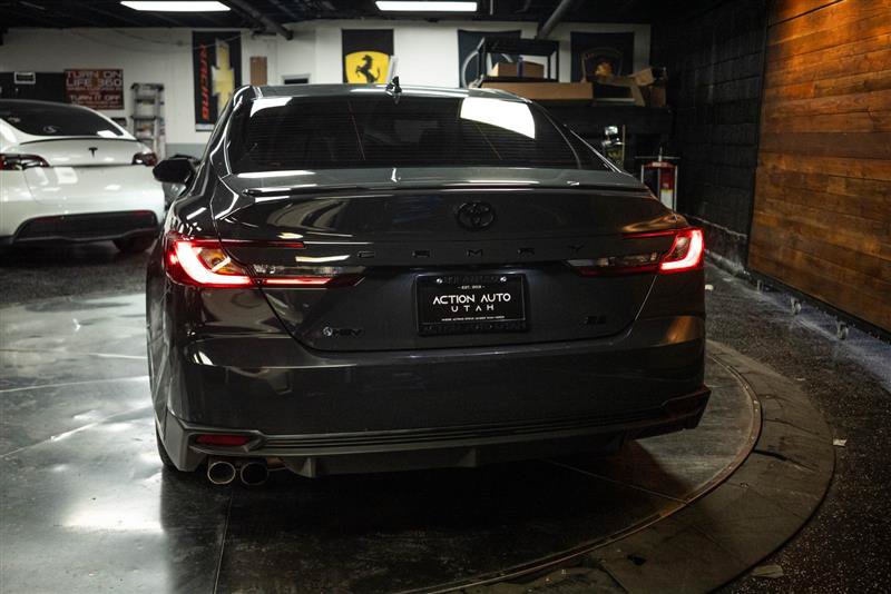 Used 2025 Toyota Camry SE FWD image 6