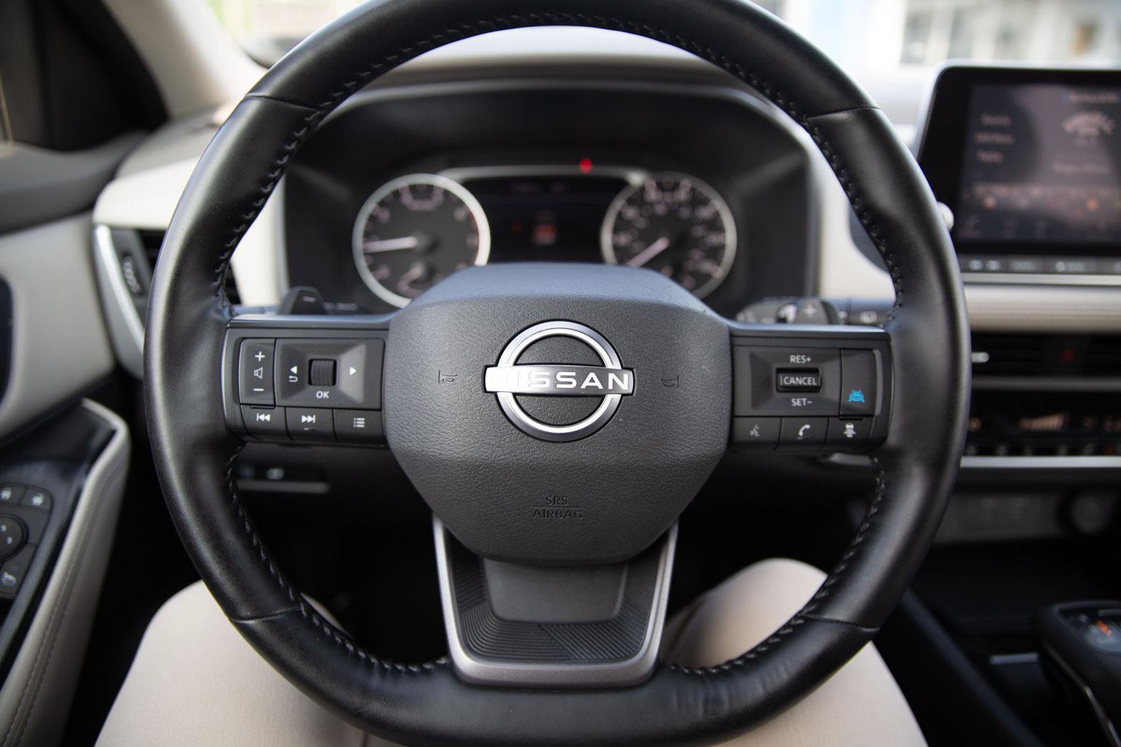 Used 2025 Nissan Rogue SV AWD/4WD image 11