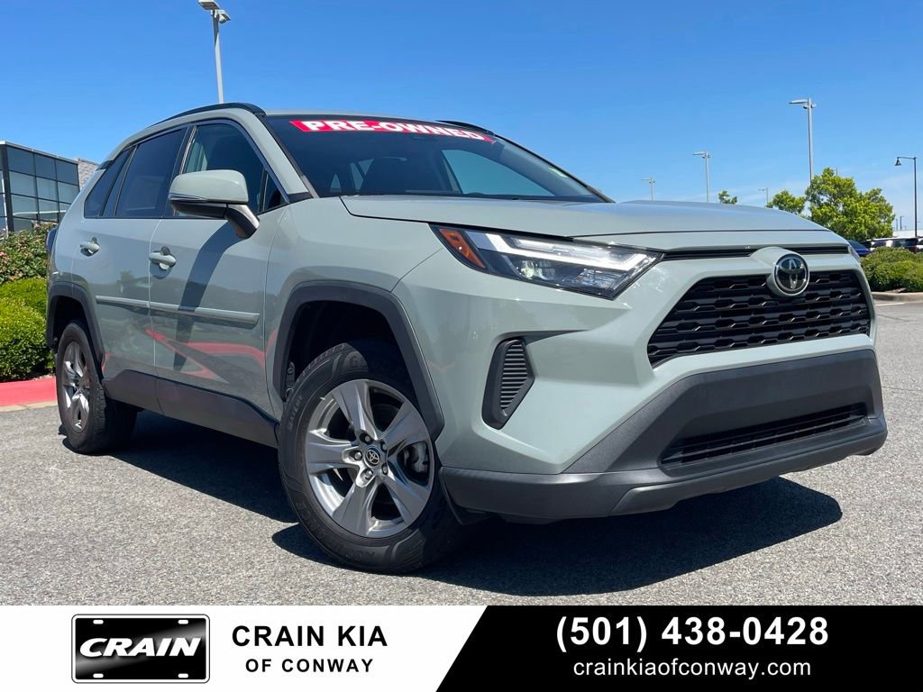 Used 2022 Toyota RAV4 XLE w/ Convenience Package FWD image 1