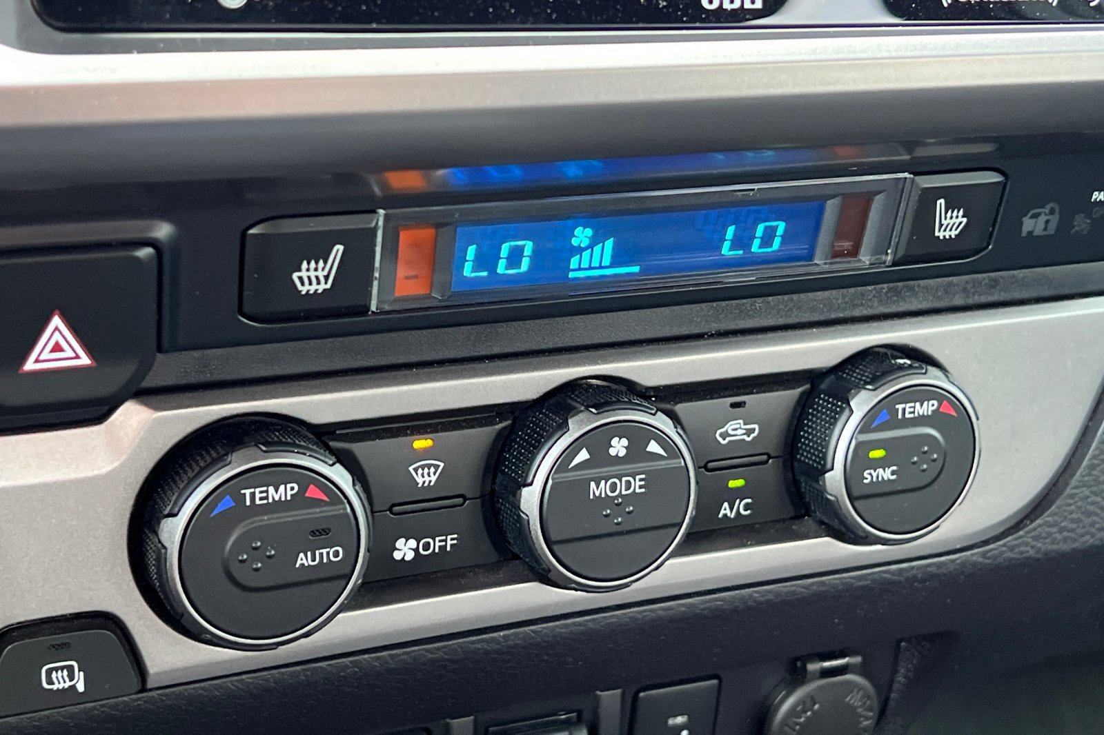 Used 2023 Toyota Tacoma Limited w/ Black Out Package (TMS) image 20