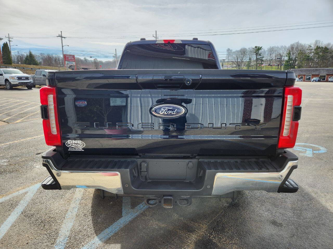 Used 2025 Ford F250 Lariat w/ Chrome Package image 6