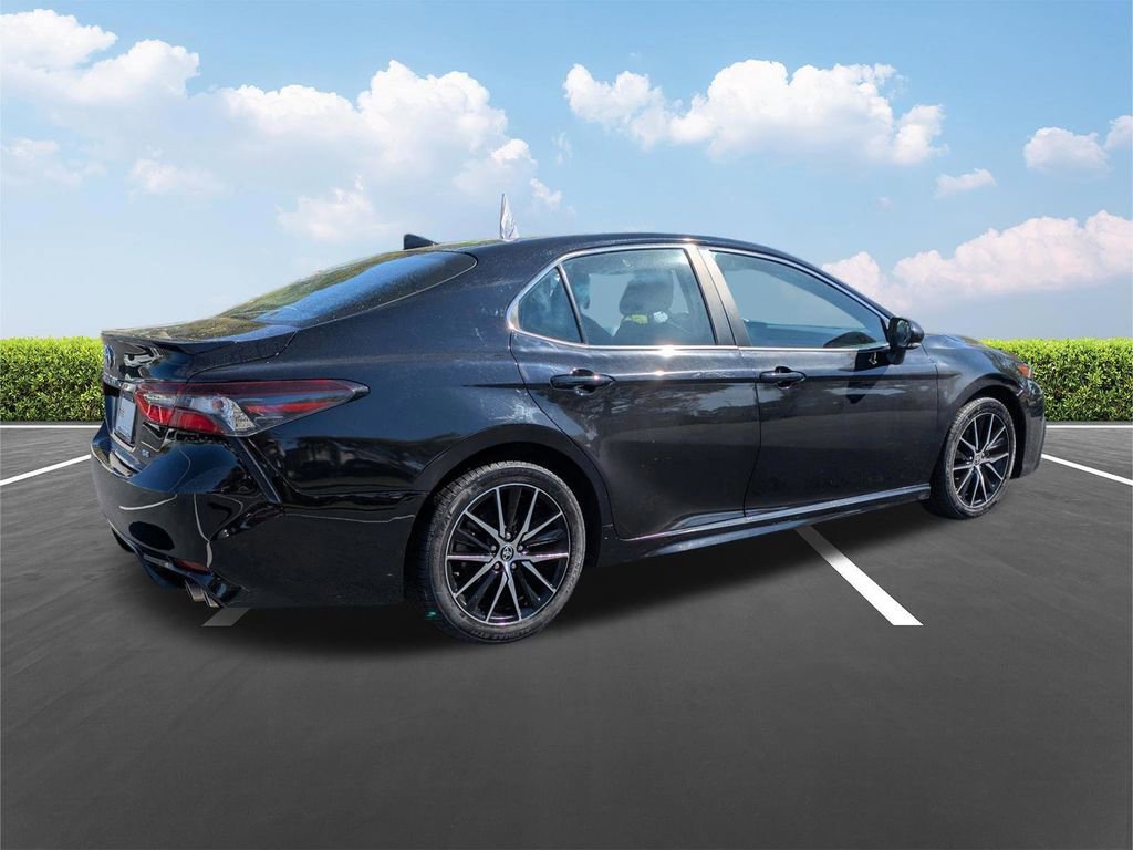 Certified 2023 Toyota Camry SE FWD image 5