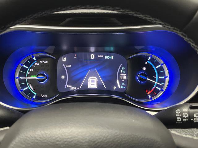 Used 2023 Chrysler Pacifica Limited image 18