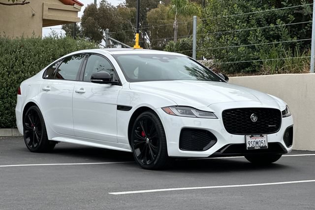 Certified 2024 Jaguar XF R-Dynamic SE AWD/4WD image 7