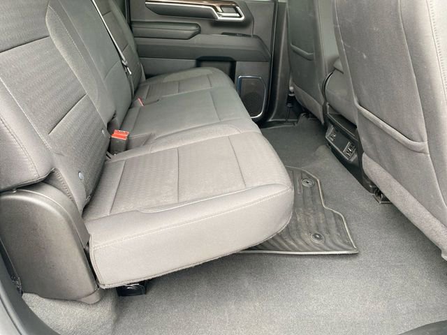 Used 2024 Chevrolet Silverado 3500 LT image 24