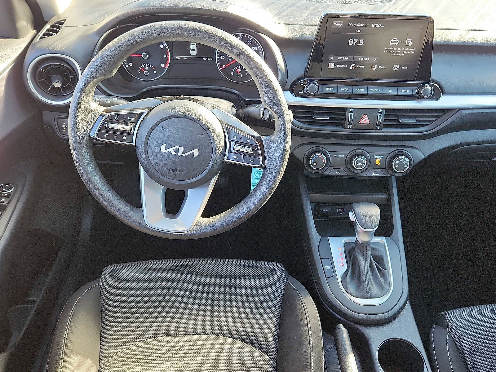 Used 2022 Kia Forte LXS w/ LXS Technology Package FWD image 11