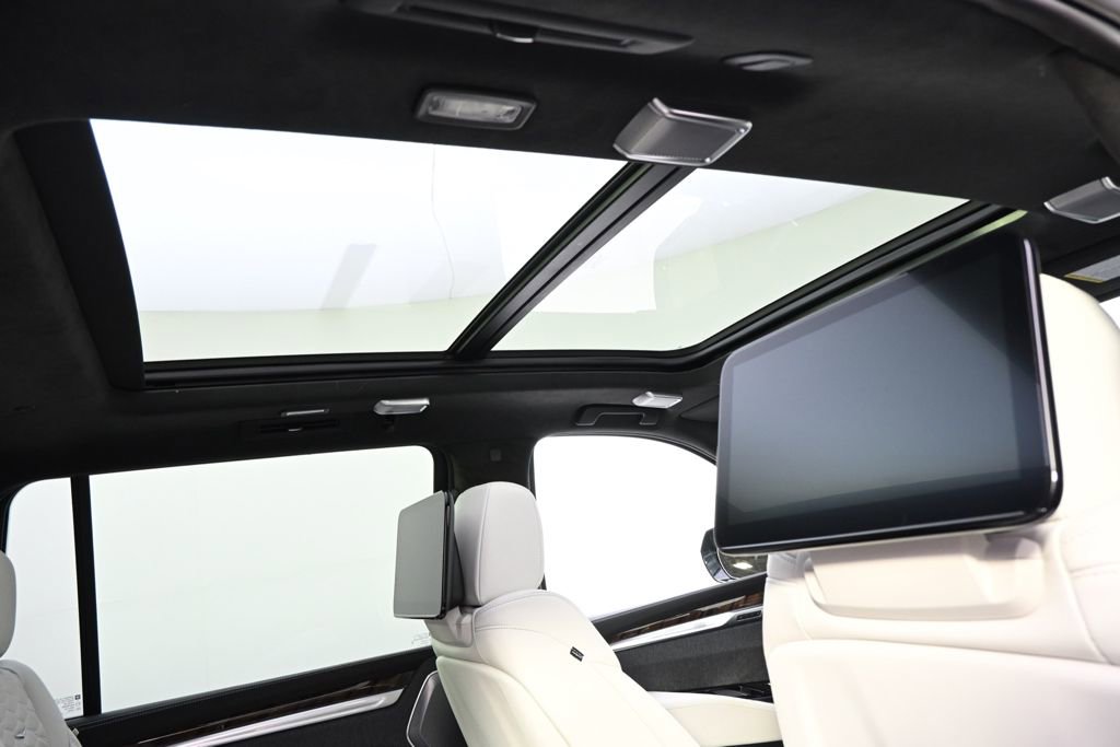 New 2026 Cadillac Escalade ESV Platinum Sport image 17