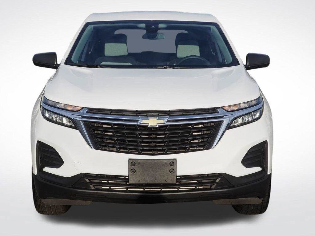 Certified 2024 Chevrolet Equinox LS w/ LS Convenience Package AWD/4WD image 2