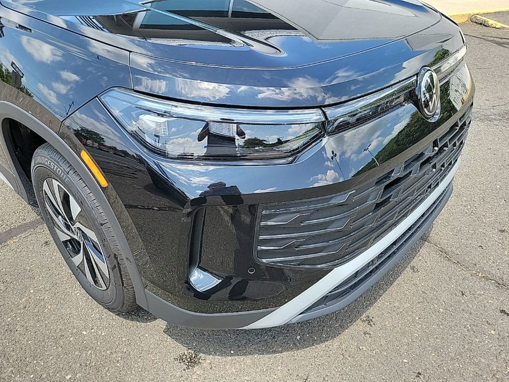 New 2025 Volkswagen Tiguan S image 3