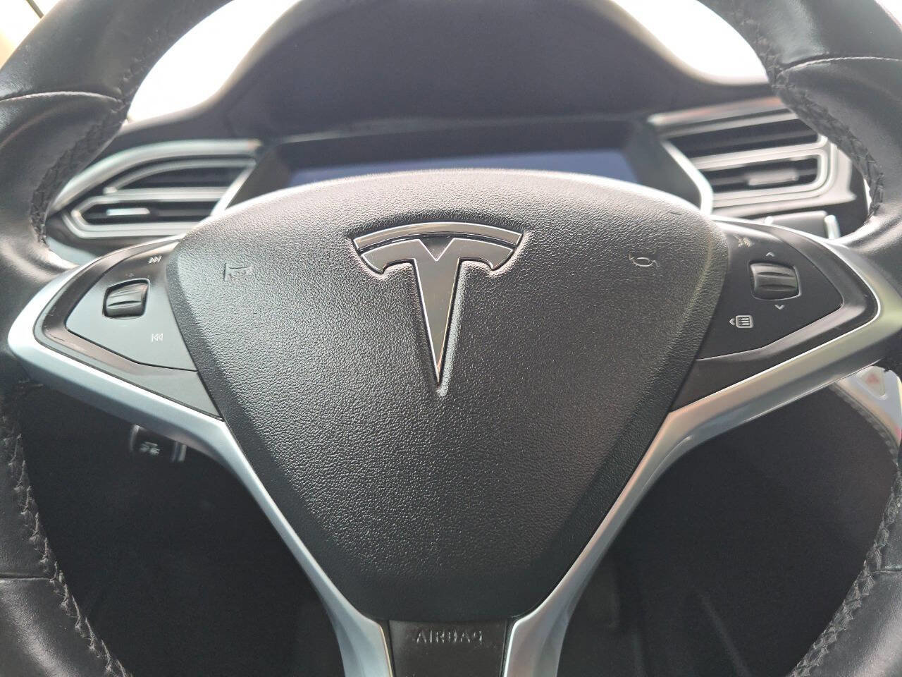 Used 2016 Tesla Model S 70 image 28