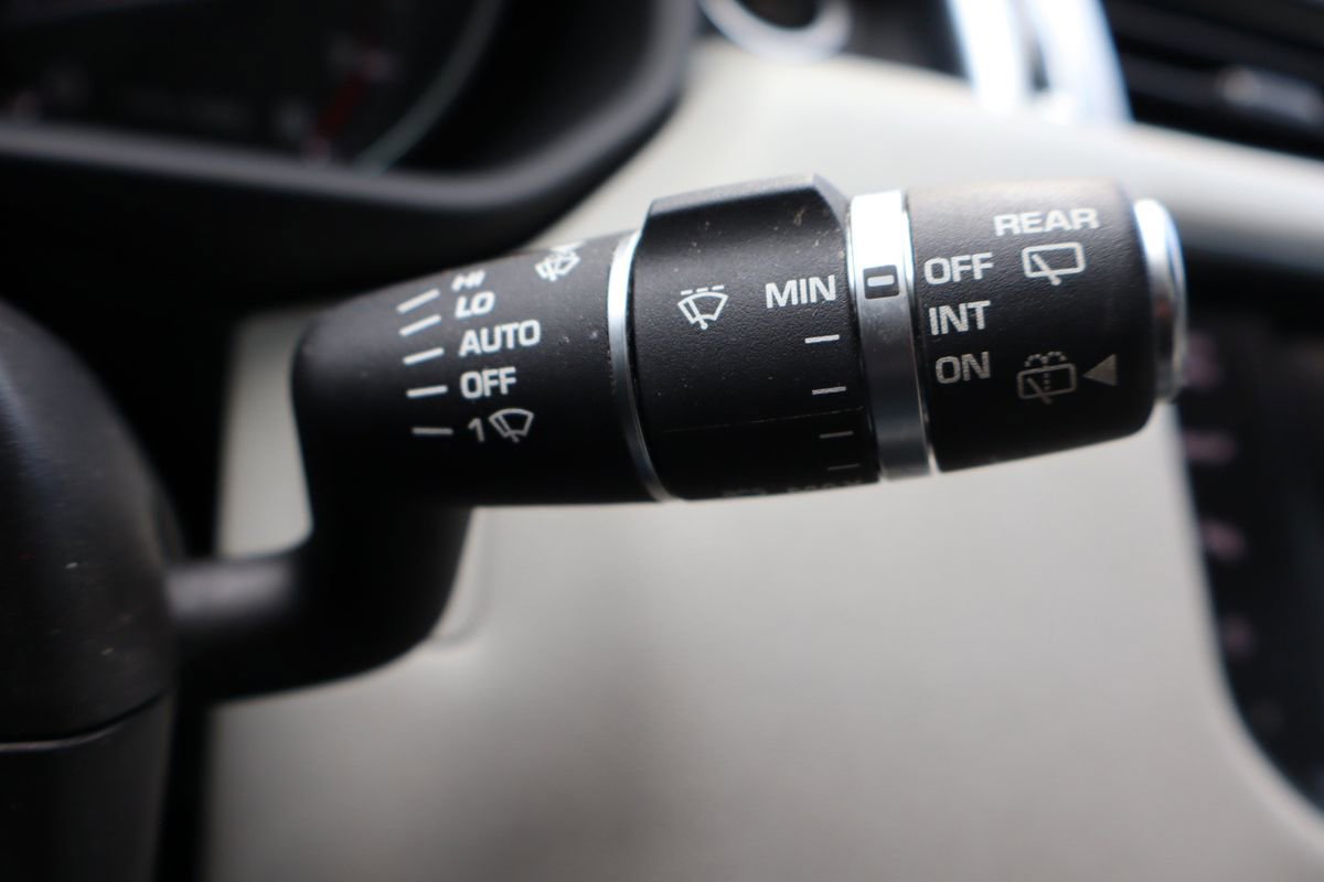 Used 2014 Land Rover Range Rover Sport HSE image 33