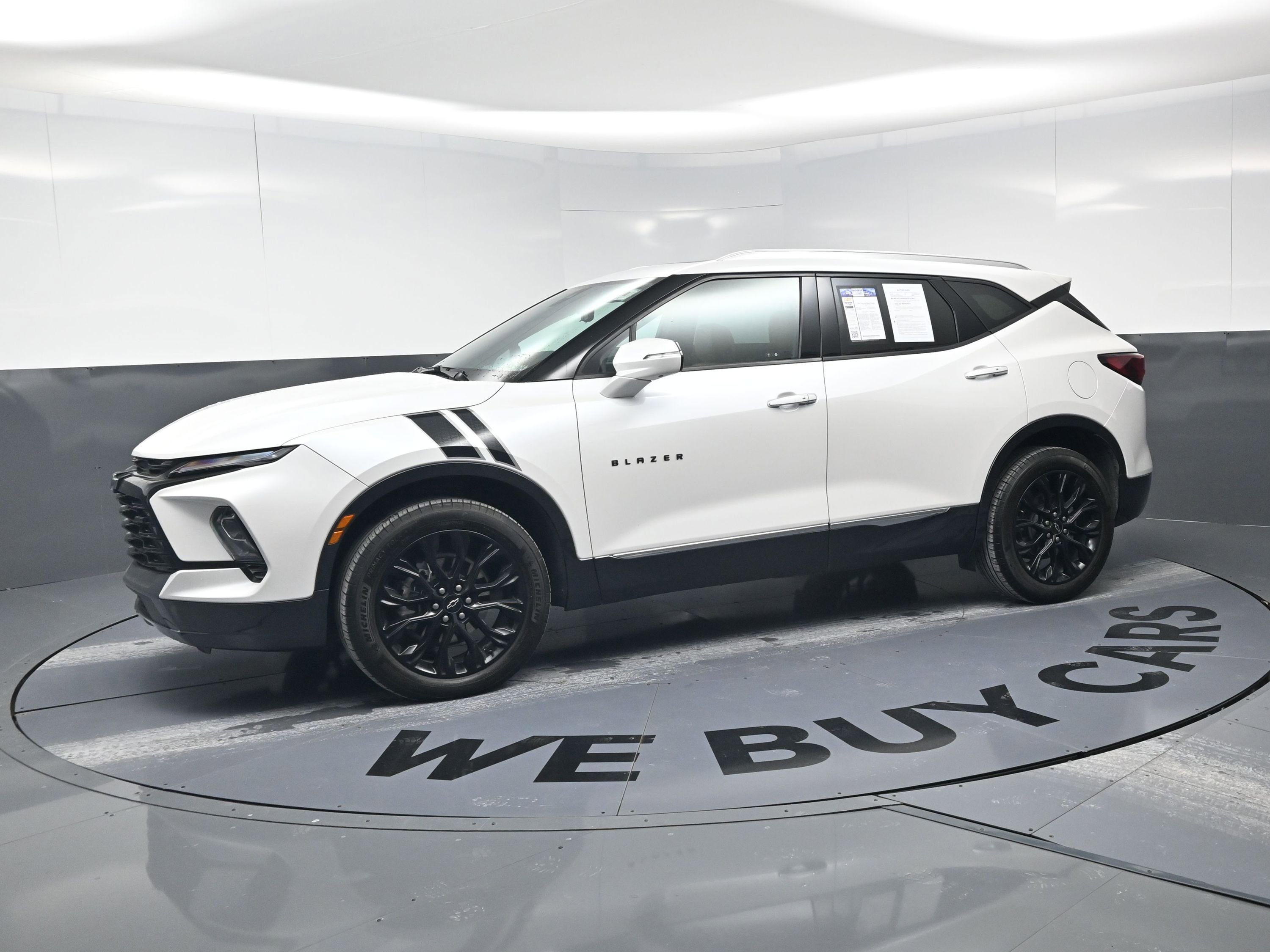 Used 2024 Chevrolet Blazer Premier w/ LPO, Black Sport Package image 6