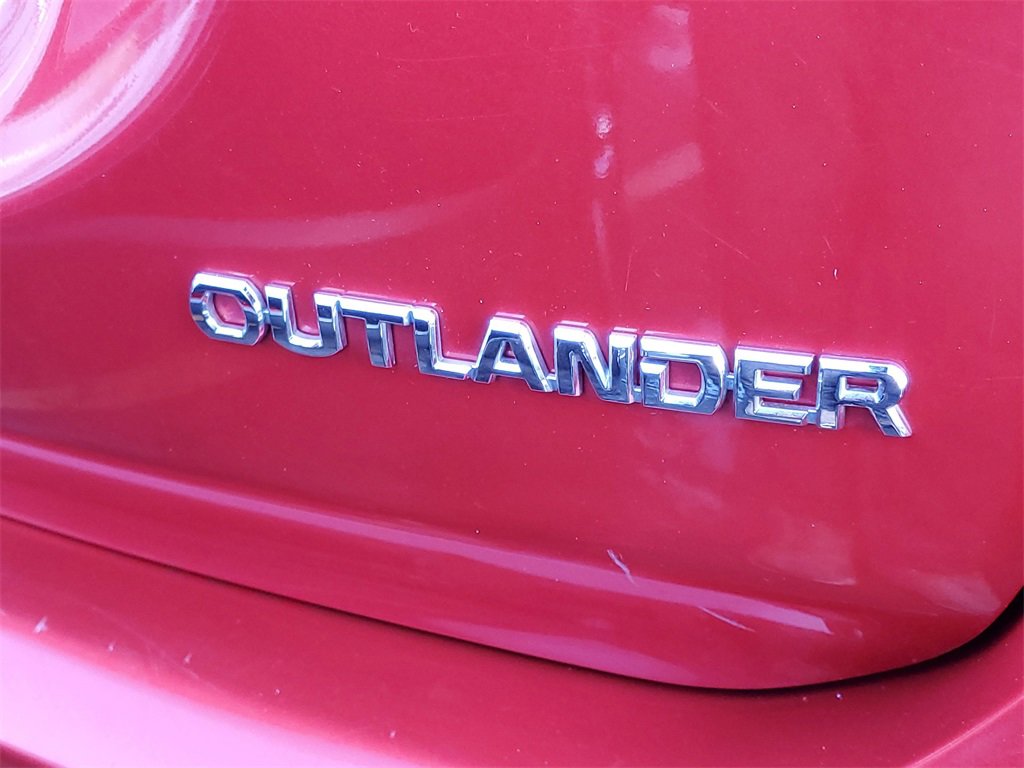 Used 2017 Mitsubishi Outlander ES image 7