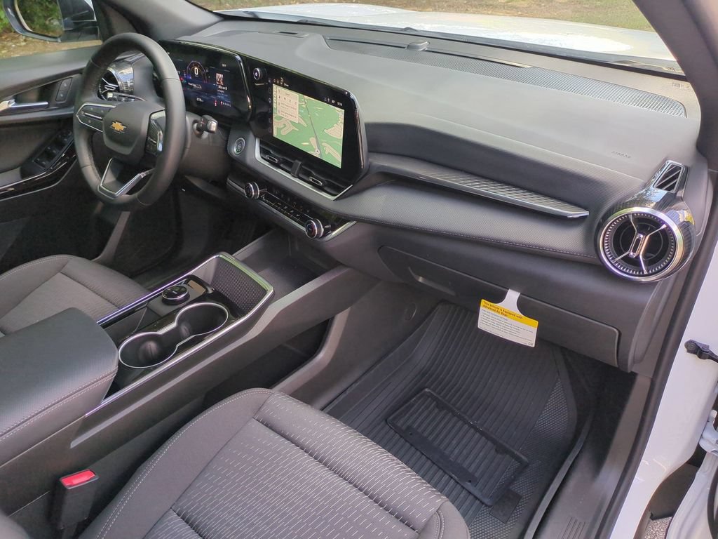 New 2026 Chevrolet Equinox LT w/ Safety and Technology Package FWD image 36